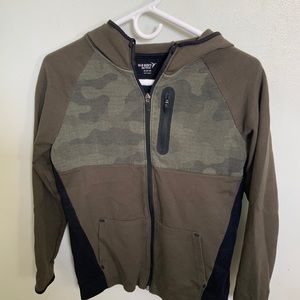 Camo sweatshirt